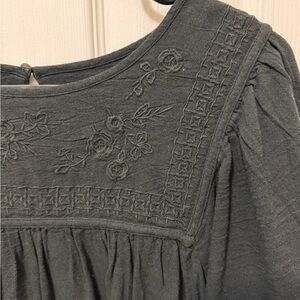 Lucky Brand embroidered flowy summer top